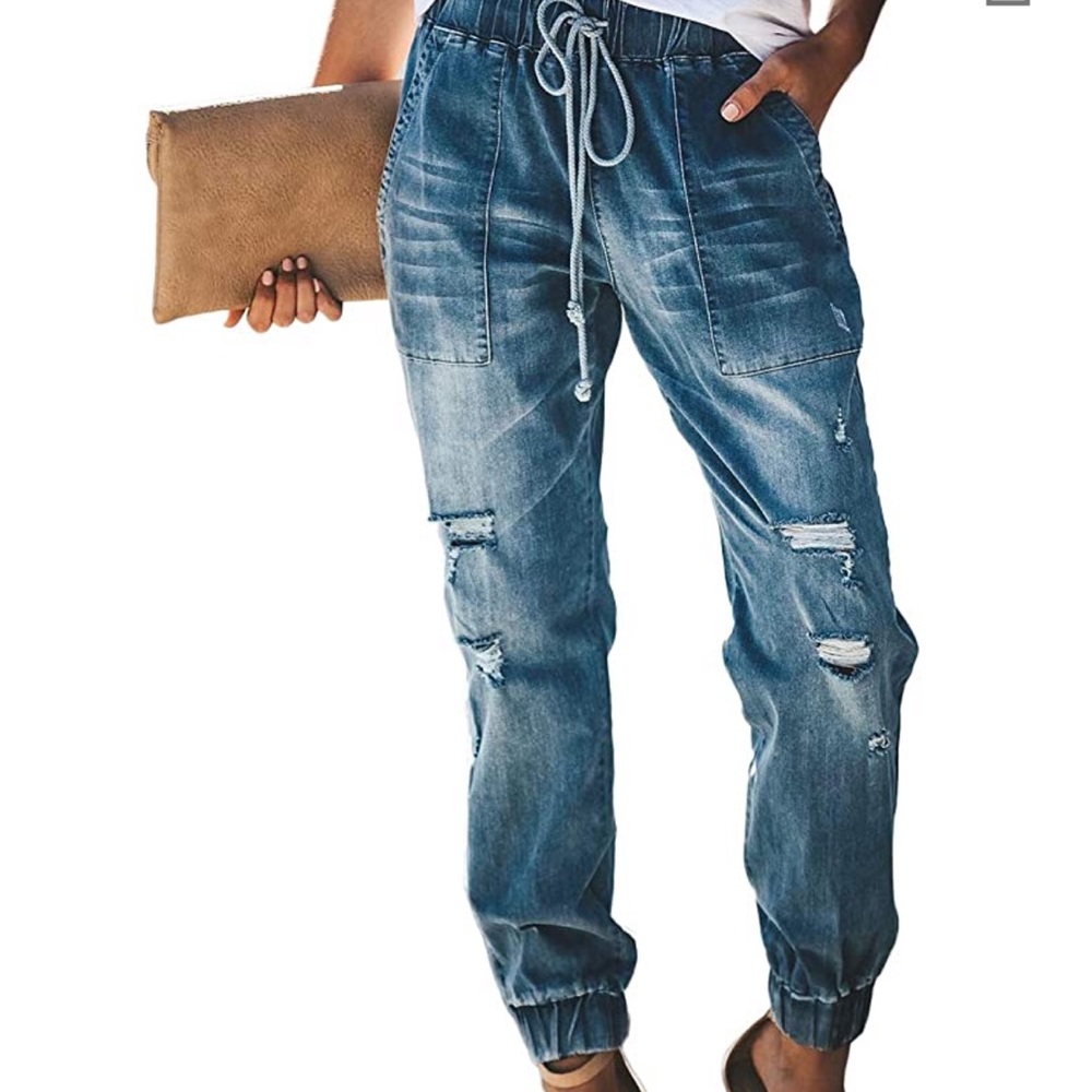 NWT Super Cute Jeans 👖🤍